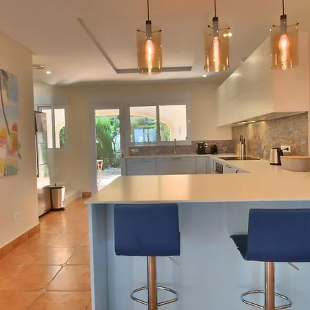 Santa Lucia Ho 8p Villa
